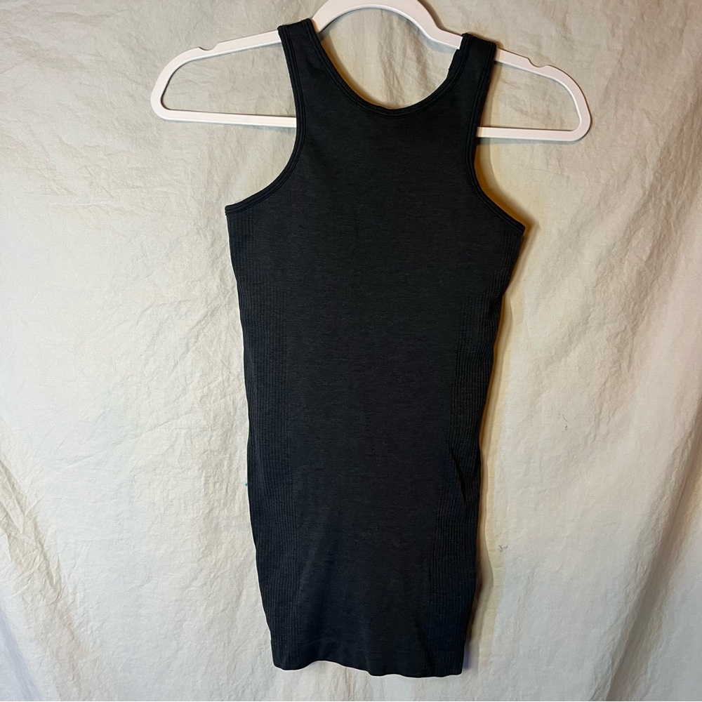 Lululemon Seamlessly Covered Tank Black Women's Size 4